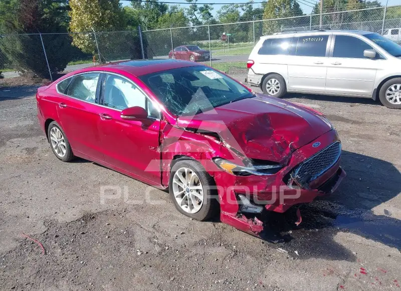 2019 Ford FUSION фото