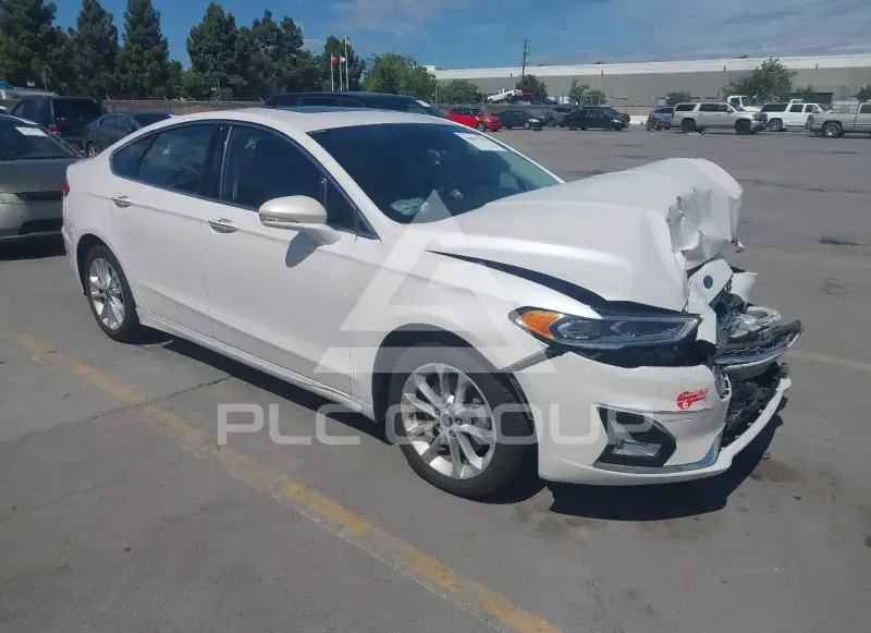 2019 Ford FUSION фото