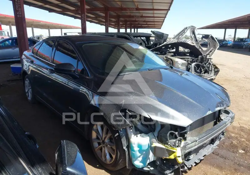 2019 Ford FUSION фото