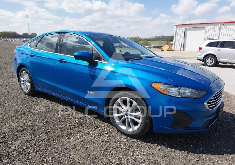 2019 Ford FUSION фото