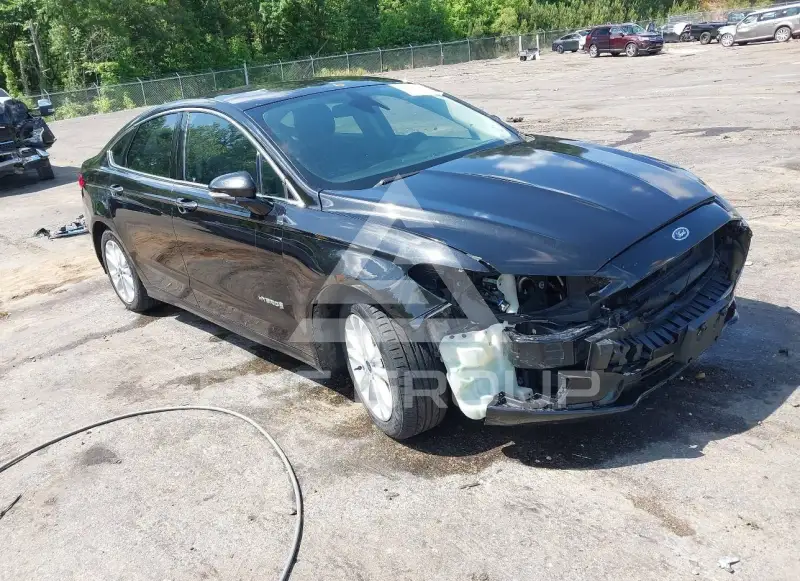 2019 Ford FUSION фото
