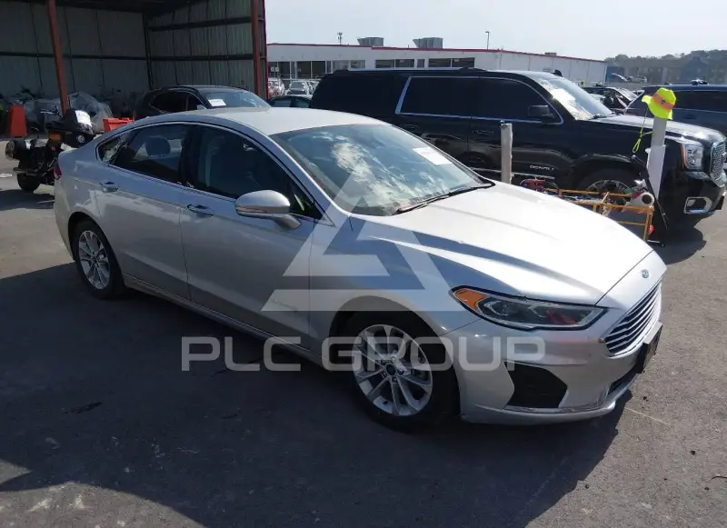 2019 Ford FUSION фото