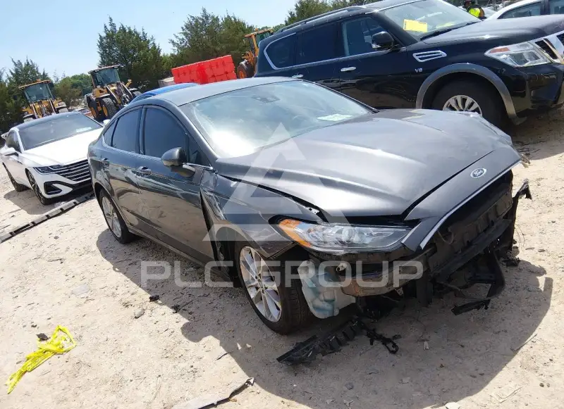 2019 Ford FUSION фото