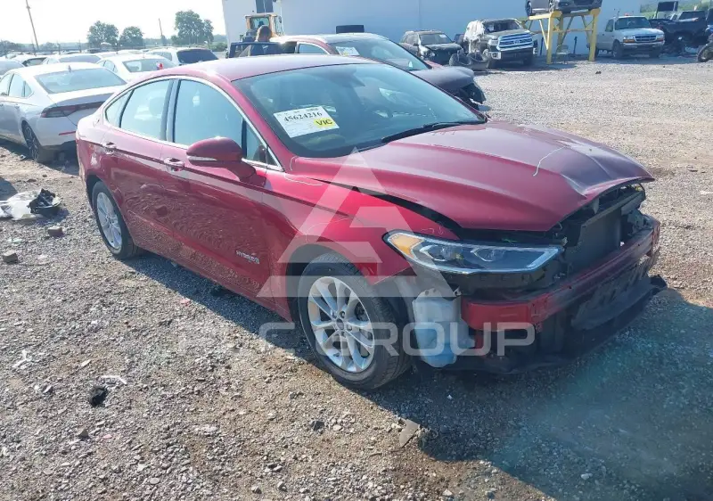 2019 Ford FUSION фото
