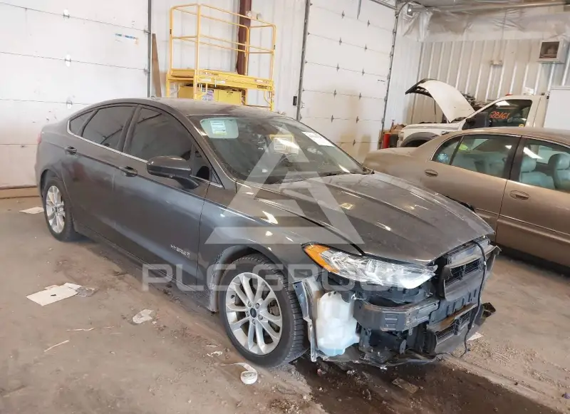 2019 Ford FUSION фото