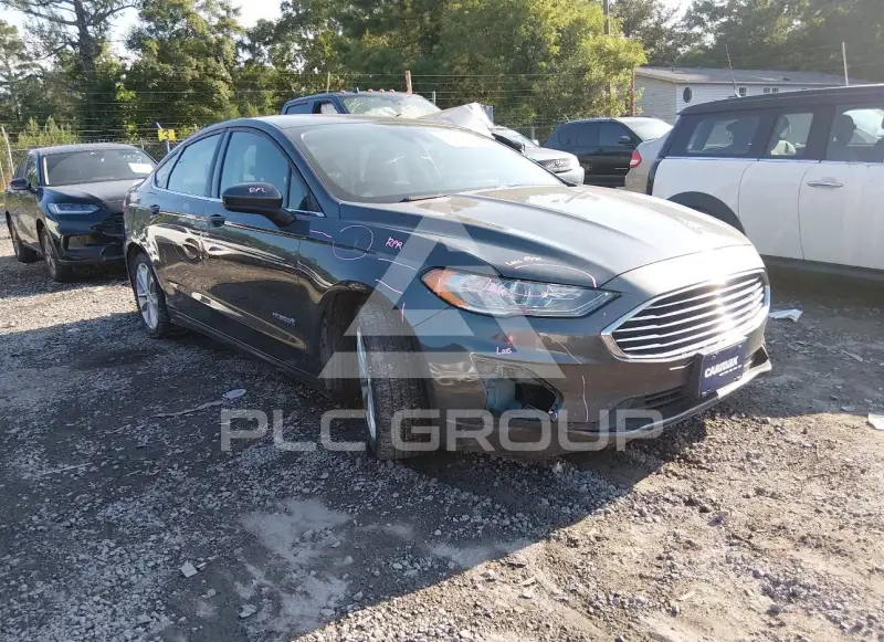 2019 Ford FUSION фото