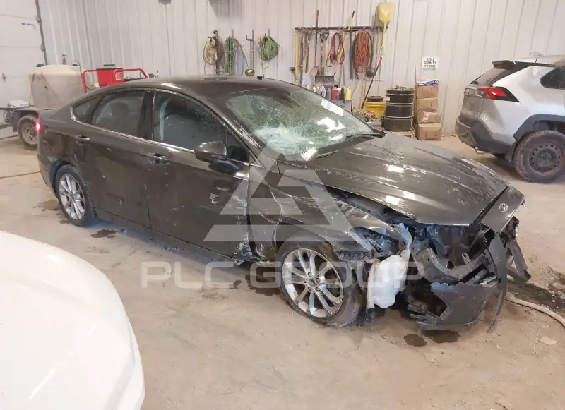 2019 Ford FUSION фото