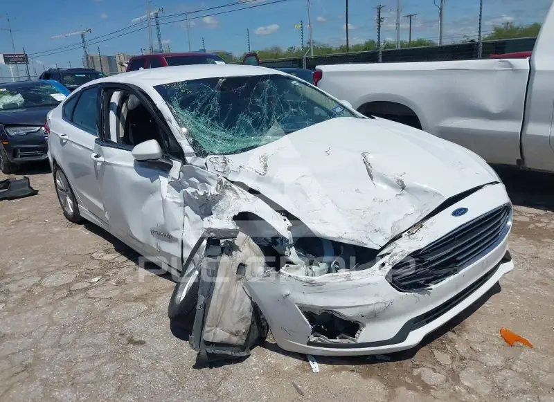 2019 Ford FUSION фото