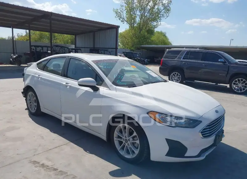 2019 Ford FUSION фото