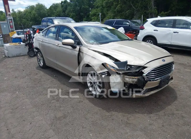 2019 Ford FUSION фото