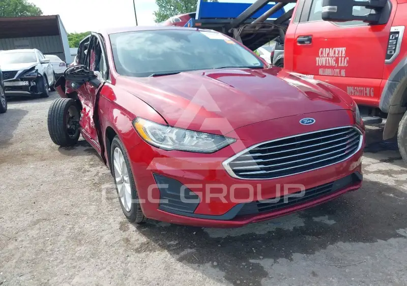 2019 Ford FUSION photo