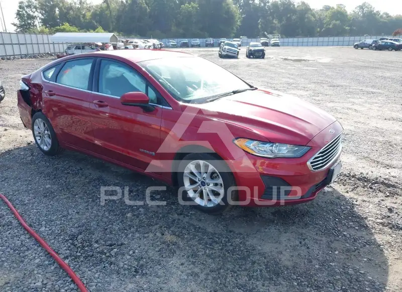 2019 Ford FUSION photo
