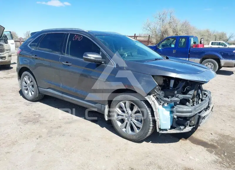 2019 Ford EDGE photo