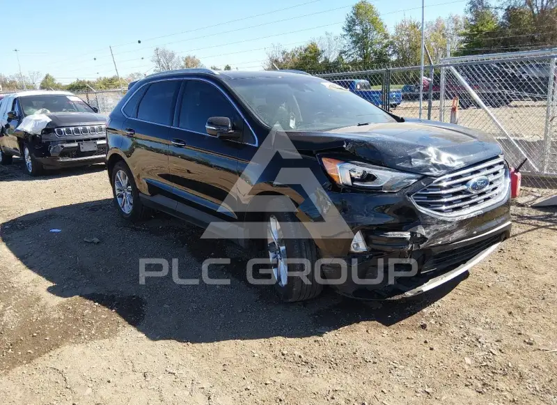 2019 Ford EDGE photo