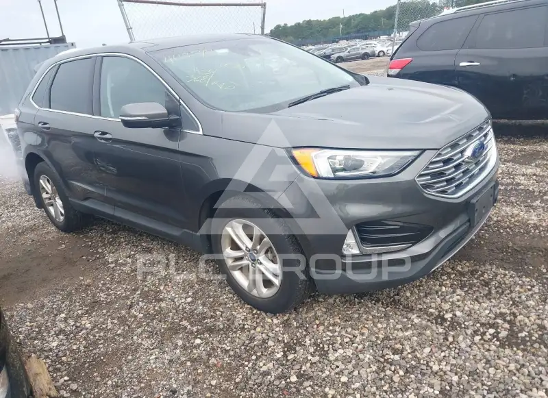 2019 Ford EDGE photo