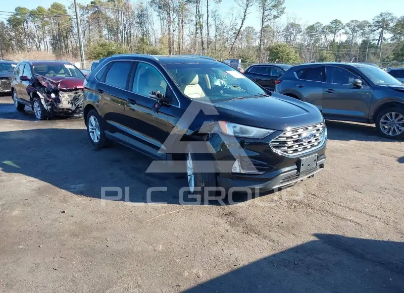 2019 Ford EDGE photo