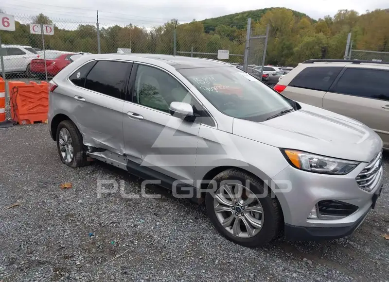 2019 Ford EDGE photo