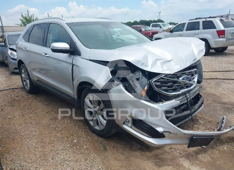 2019 Ford EDGE photo