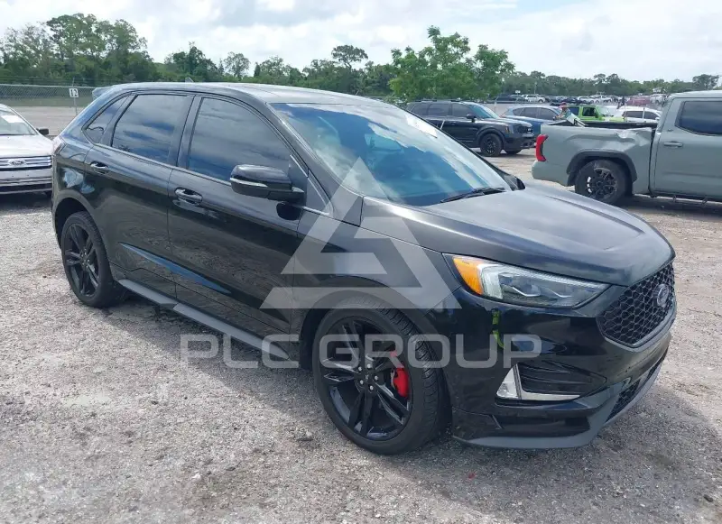 2019 Ford EDGE photo