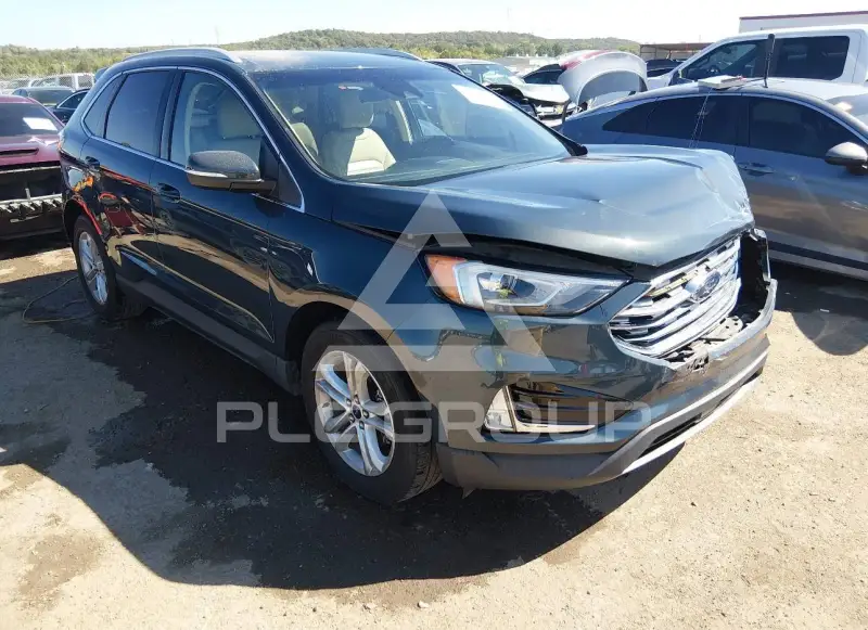 2019 Ford EDGE photo