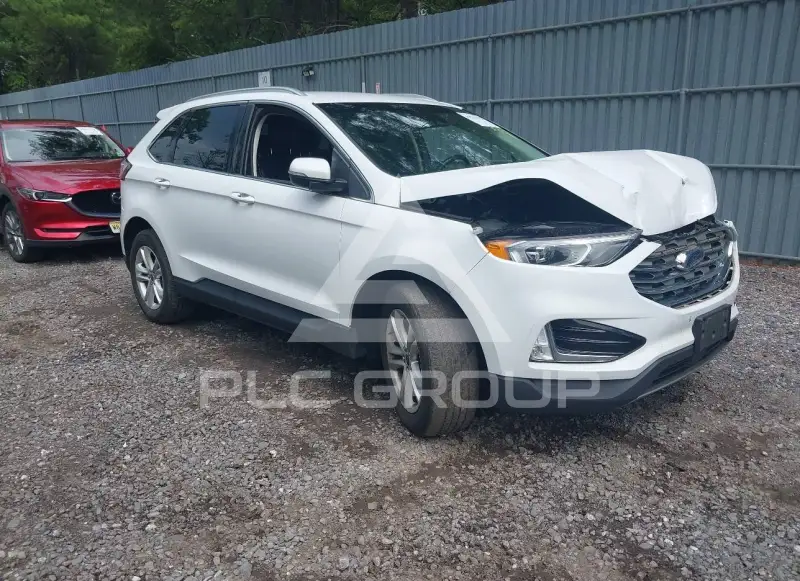2019 Ford EDGE photo