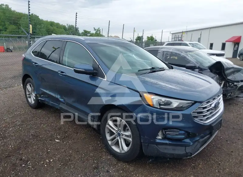2019 Ford EDGE photo