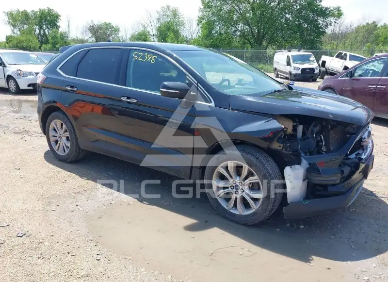 2019 Ford EDGE photo
