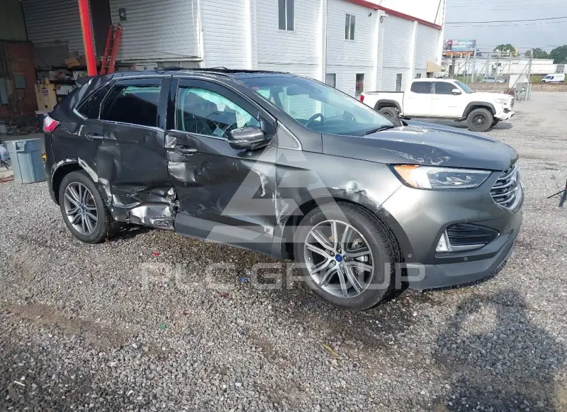 2019 Ford EDGE photo