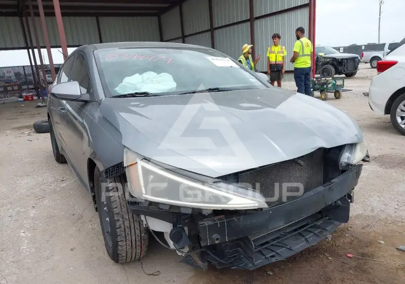 2019 Hyundai Elantra фото