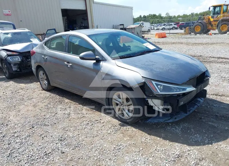 2019 Hyundai Elantra photo