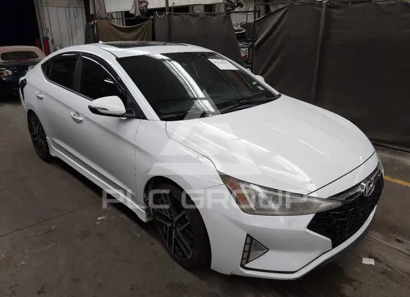 2019 Hyundai Elantra фото