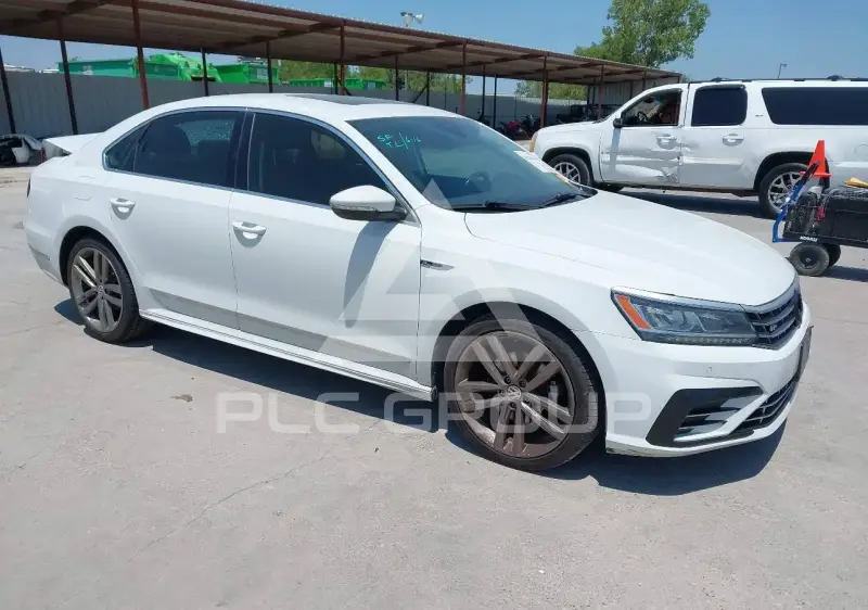 2019 Volkswagen Passat фото