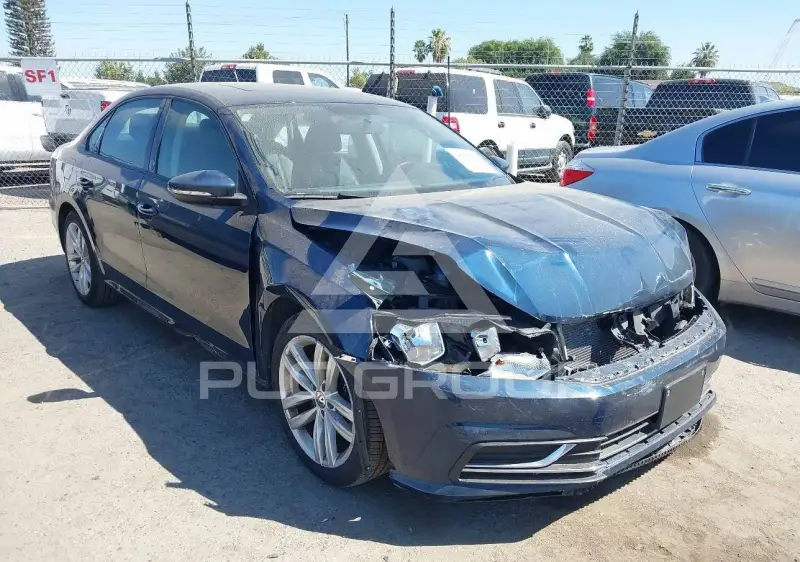 2019 Volkswagen Passat фото