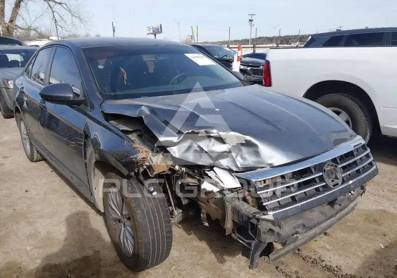 2019 Volkswagen Jetta фото