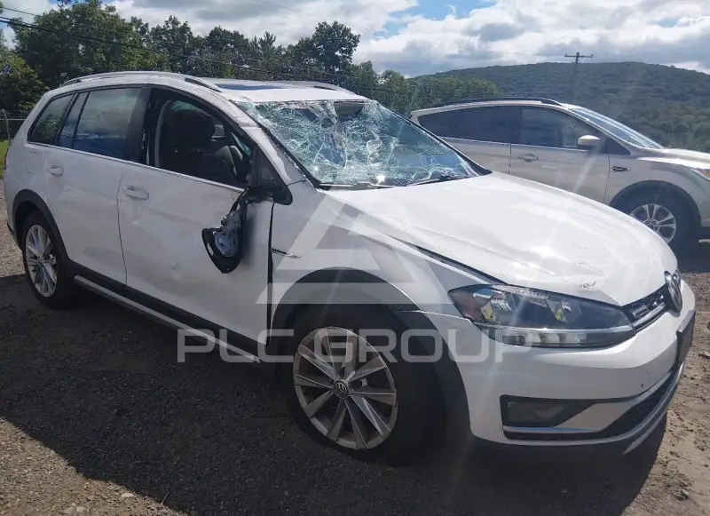 2019 Volkswagen GOLF photo
