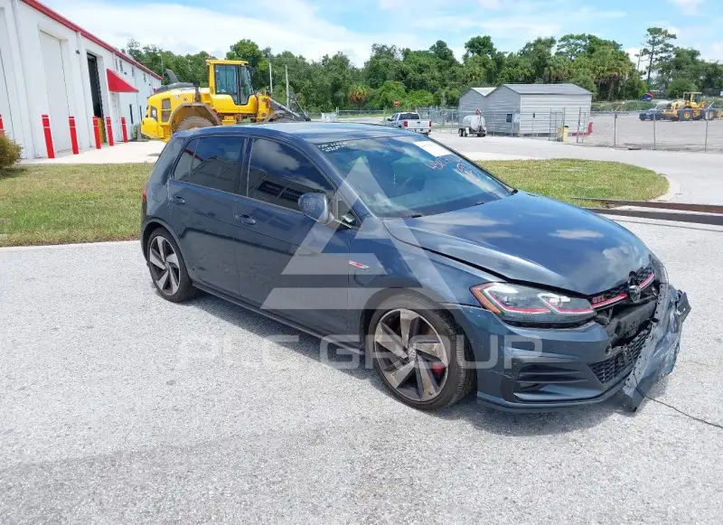 2019 Volkswagen GOLF photo