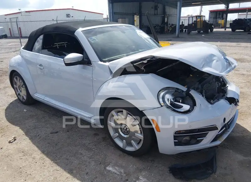 2019 Volkswagen BEETLE фото