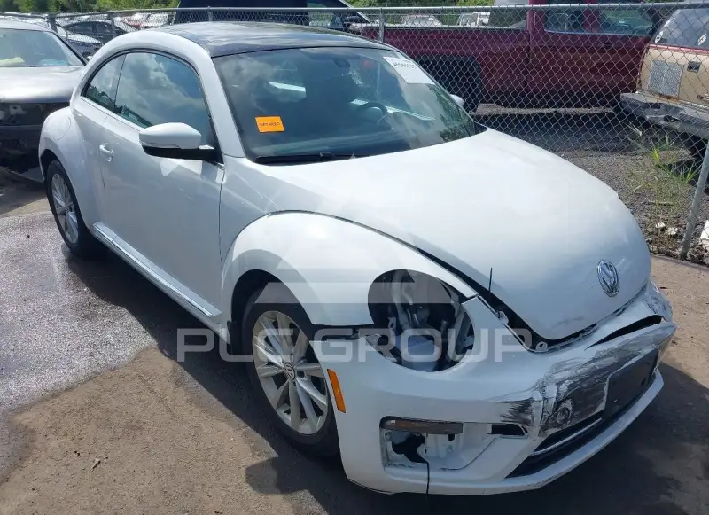 2019 Volkswagen BEETLE фото