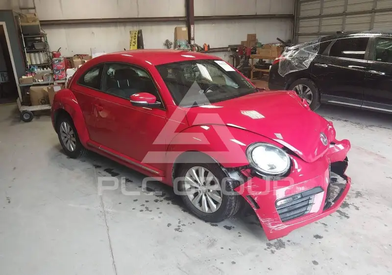 2019 Volkswagen BEETLE фото