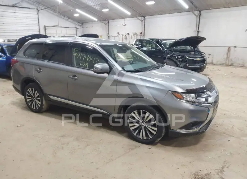2020 Mitsubishi OUTLANDER фото