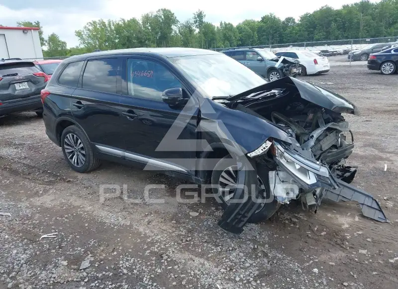 2020 Mitsubishi OUTLANDER photo