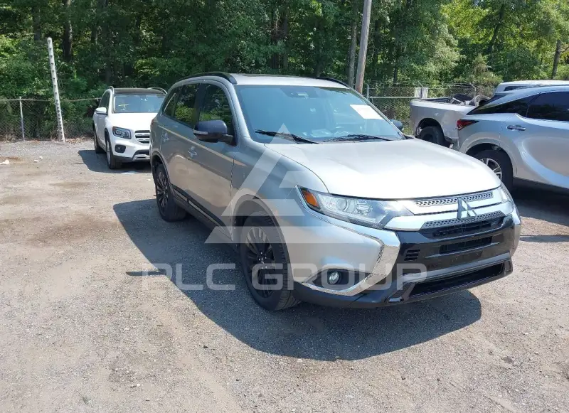 2020 Mitsubishi OUTLANDER фото