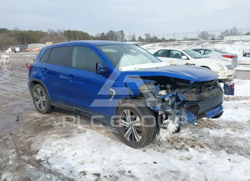 2020 Mitsubishi OUTLANDER photo