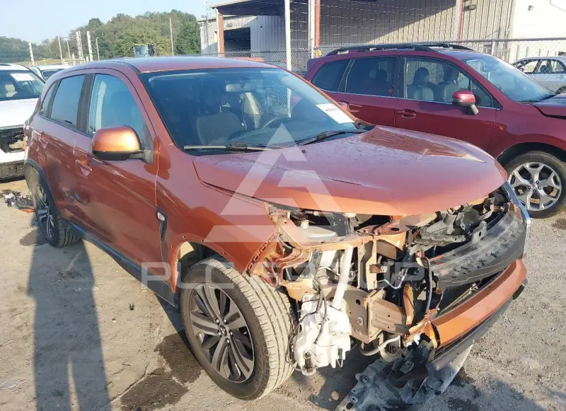 2020 Mitsubishi OUTLANDER photo