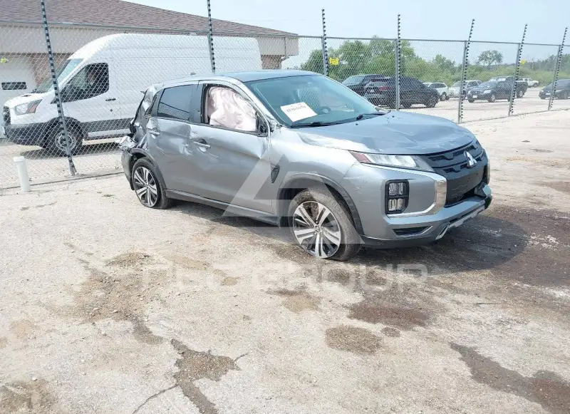 2020 Mitsubishi OUTLANDER photo