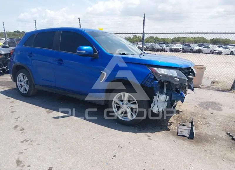 2020 Mitsubishi OUTLANDER photo