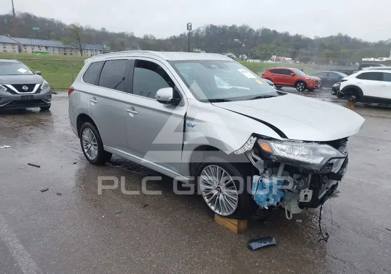 2020 Mitsubishi OUTLANDER фото