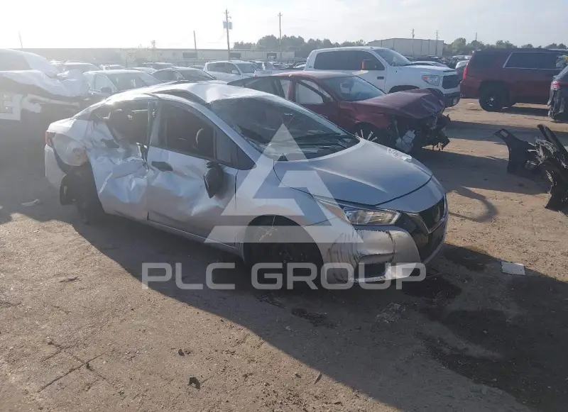 2020 Nissan VERSA фото