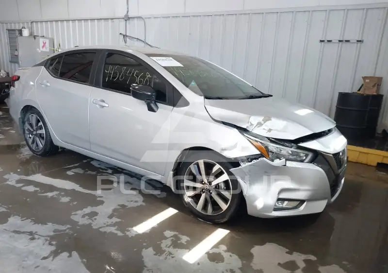 2020 Nissan VERSA photo