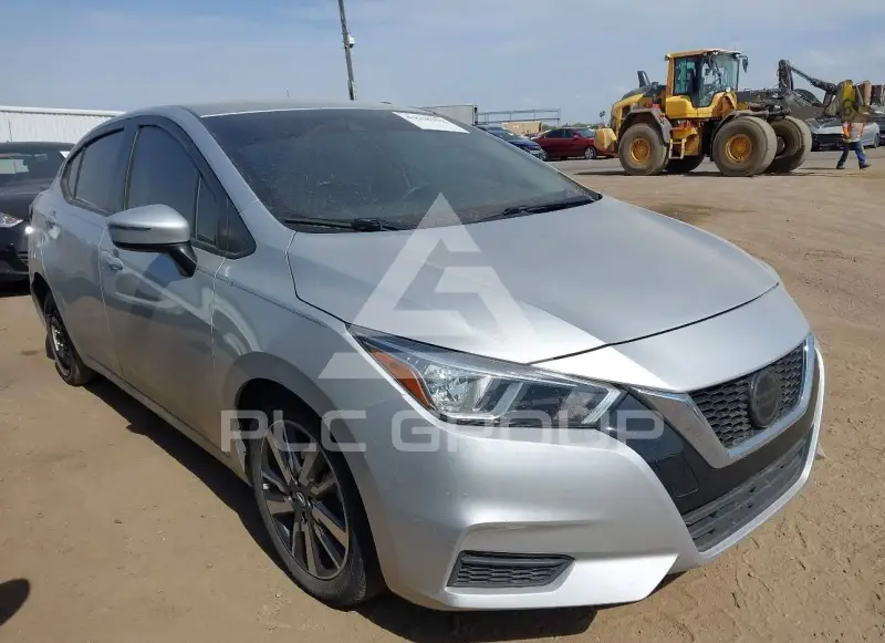 2020 Nissan VERSA фото